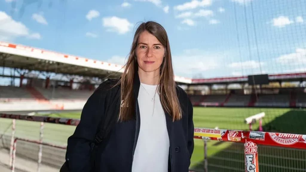 Treinadora  Marie-Louise Eta, escolhida para orientar a equipa masculina Union de Berlim até ao final da época 