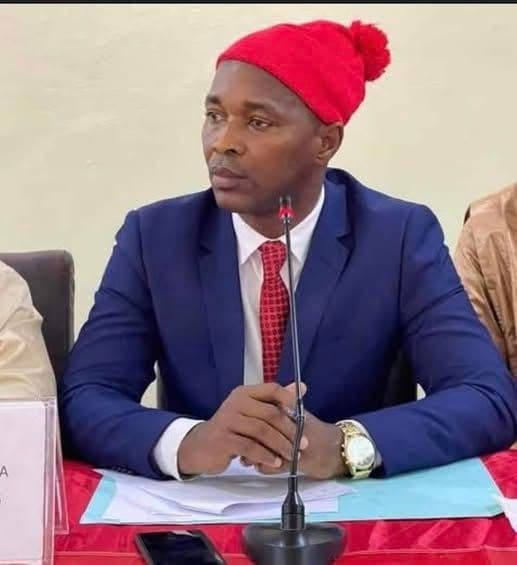 FERNANDO DIAS DA COSTA REJEITA "TRANSIÇÃO" MILITAR E EXIGE RESTAURO DA LEGITIMIDADE ELEITORAL