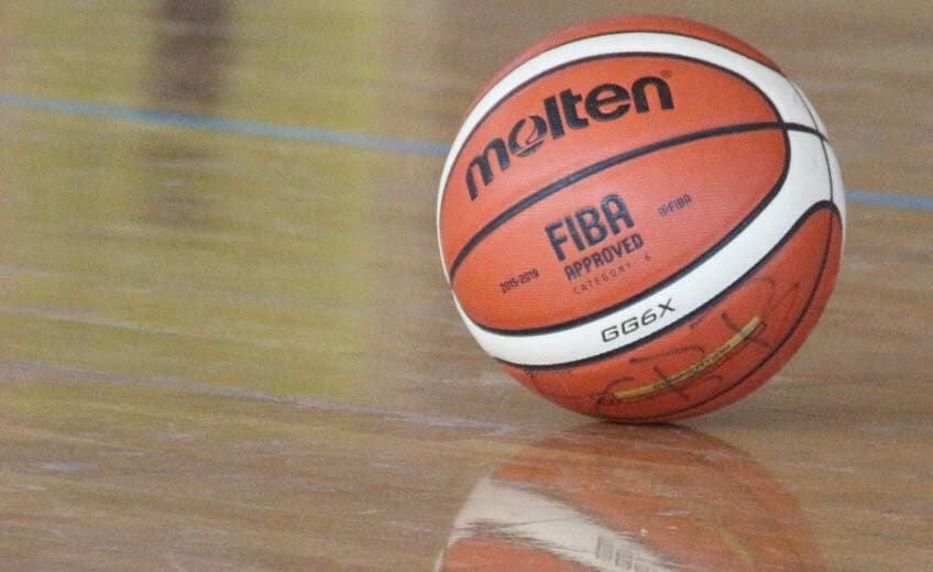  IDJ ESCLARECE:ASS. BASQUETEBOL COMPARTICIPA COM 750 ESCUDOS POR HORA DA ELETRICIDADE USADA E NÃO PAGA O PAVILHÃO PARA FAZER JOGOS