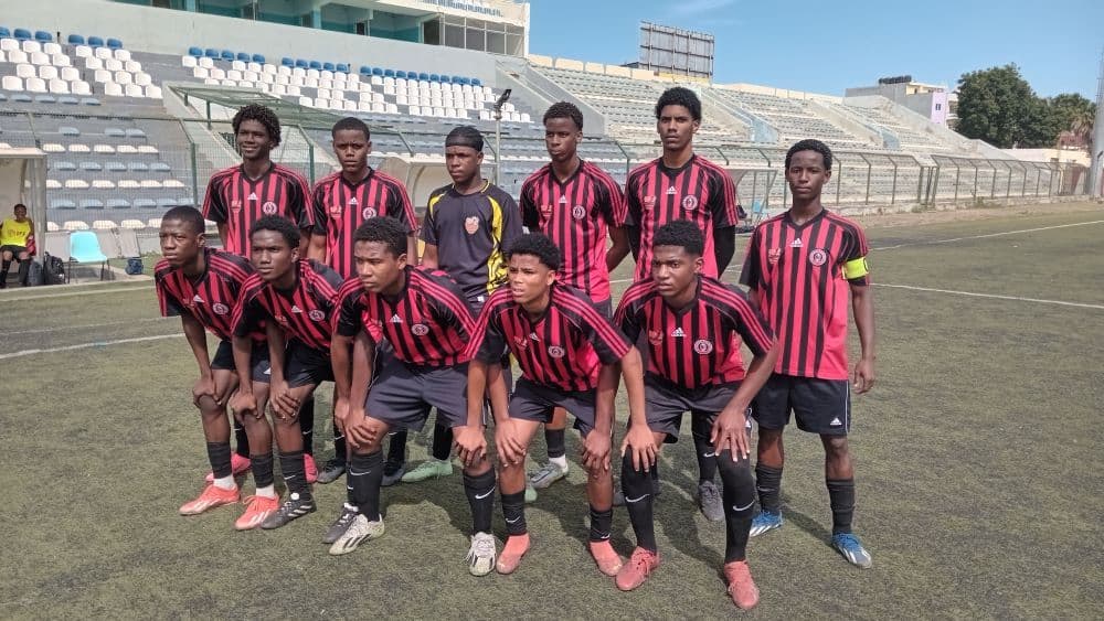 Sub-17: EPIF e Bola pra Frente disputam na segunda-feira a final do Campeonato de Santiago Sul 