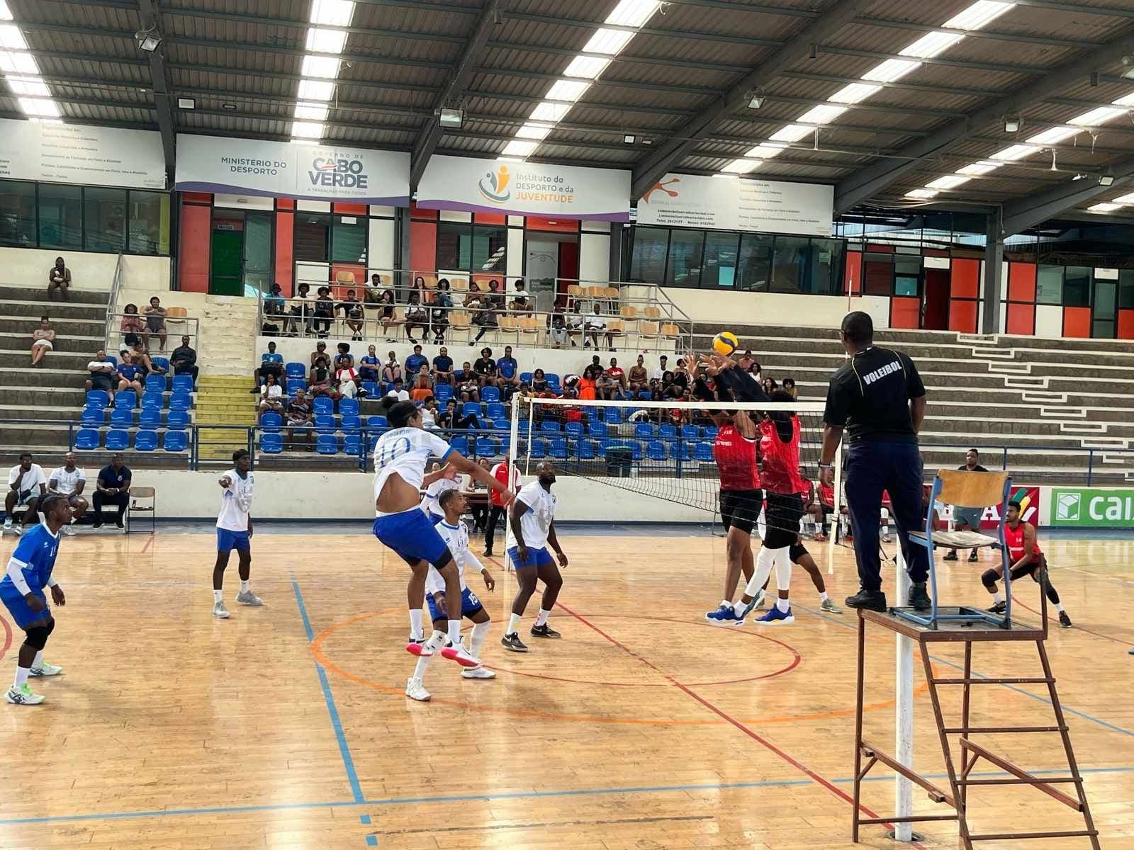 Regional Voleibol de Santiago Sul: Depois do Torneio de Abertura ganho pelo Interclube em masculino e feminino, Campeonato arranca este Domingo