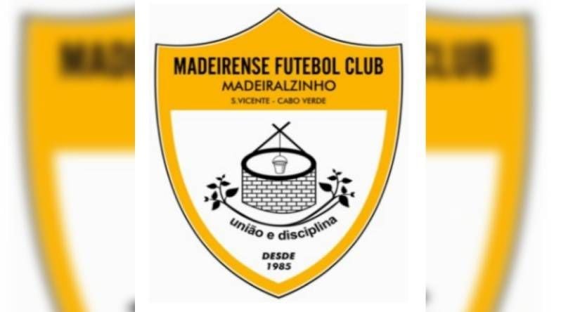 São Vicente: Moradores de Madeiralzinho realizam protesto para melhores condições do campo de futebol