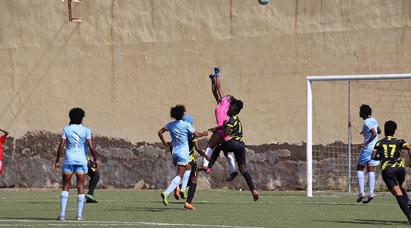 Futebol Feminino/Santiago Sul: Seven Stars inicia defesa do título com vitória (2-0) sobre Academia Aliança