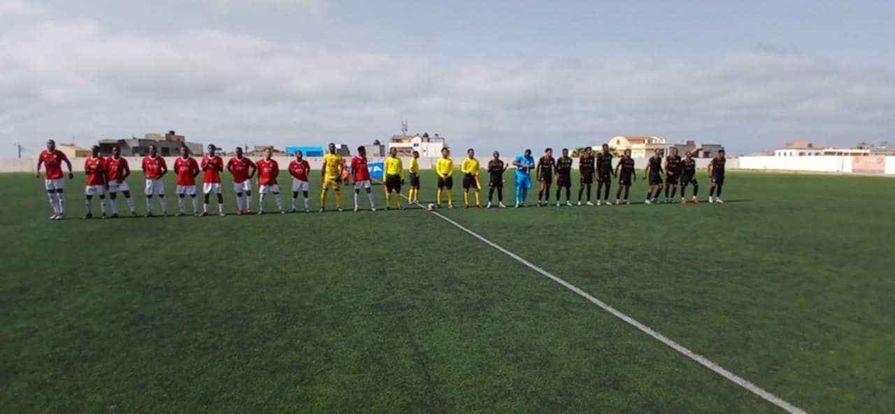 Primeira mão das meias finais do campeonato nacional: Paulense e Boavista da Praia empatam a duas bolas